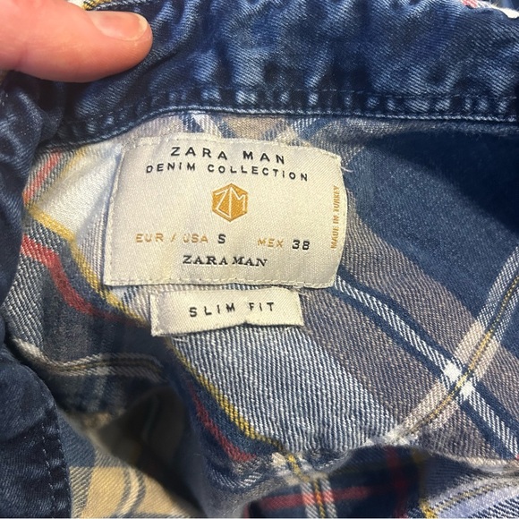 Men's Blue Plaid Button-Up Shirt - Picture 3 of 5